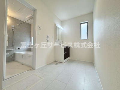 【脱衣所】 | 静岡市葵区田町6丁目 7期 新築一戸建て C号棟 | 脱衣場です