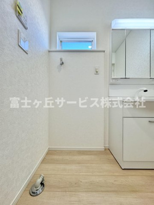 【ランドリースペース】 | 静岡市葵区古庄5丁目 4期 新築一戸建て 1号棟 | 洗濯機置き場です