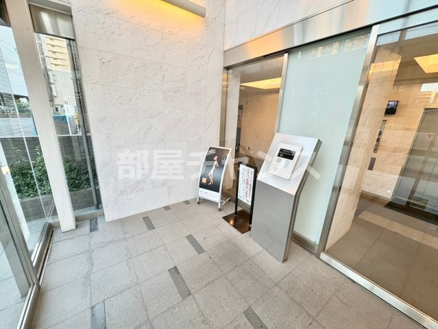 パークアクシス名駅南のエントランス