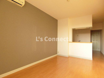 【居間・リビング】 | エンジェルスター | アクセントクロス仕様のＬＤＫ。