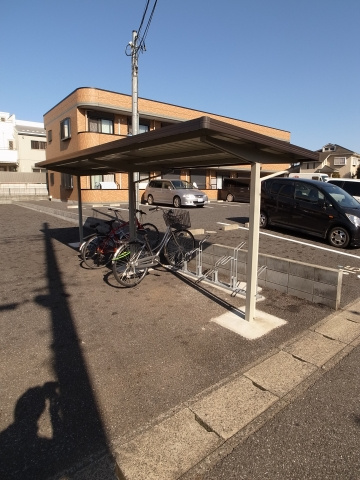 【その他共用部分】 | ドルチェスカイⅡ | 駐輪所に