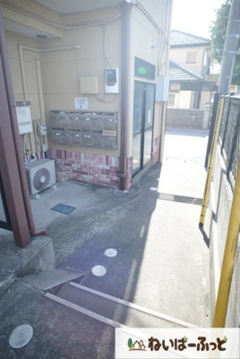 【エントランス】 | サンガーデン | エントランスに集合ポスト、お帰りの際はポストチェック！