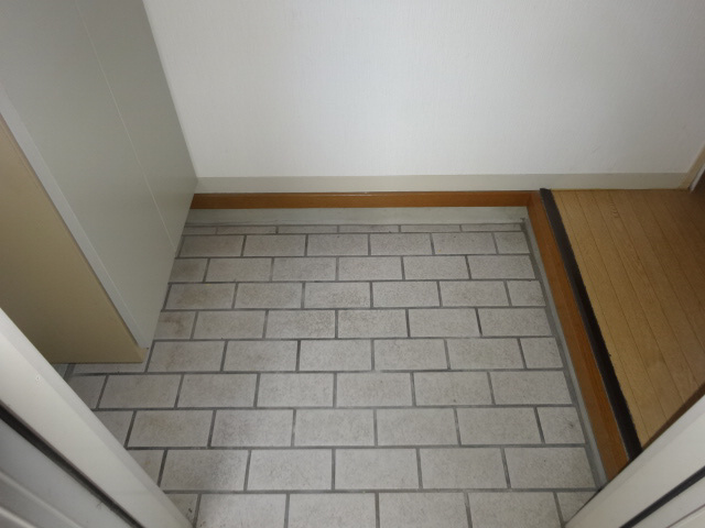 フレグランス９５の玄関