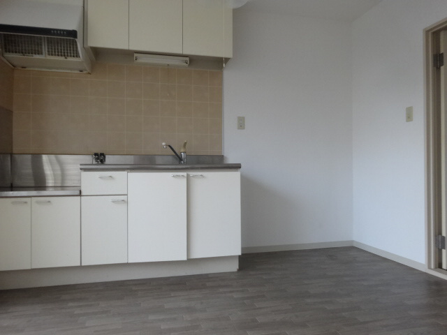 フレグランス９５の居間・リビング