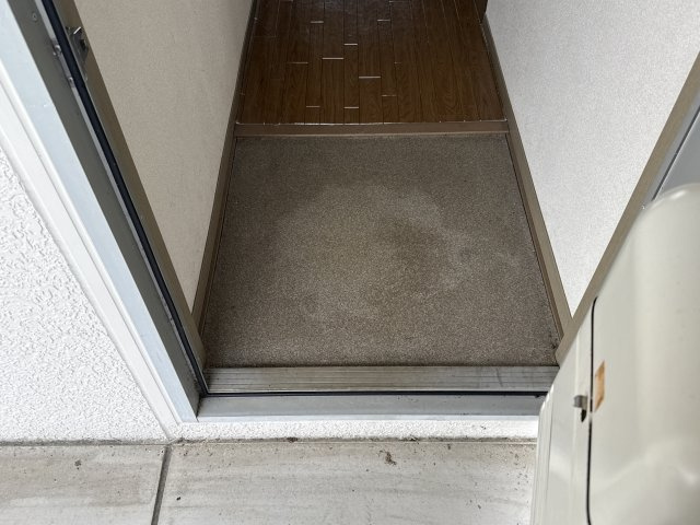 メゾンドールの玄関