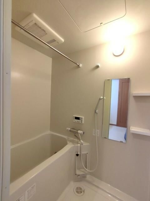 グレイス津田沼の浴室