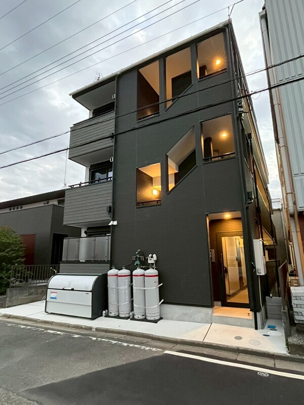 坂戸市芦山町のアパート