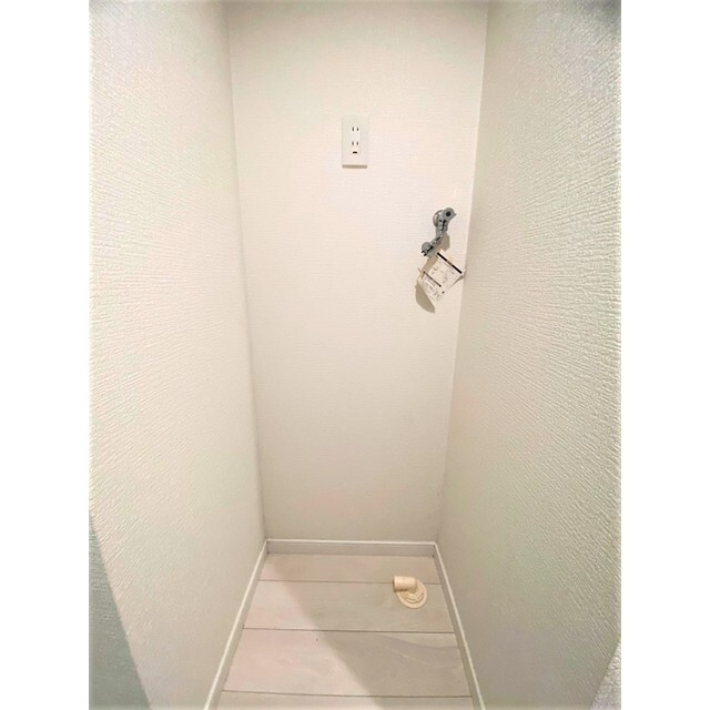 ＩＲＩＥ　ＦＬＯＯＲＳの内装