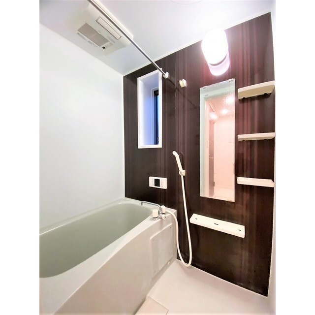 ＩＲＩＥ　ＦＬＯＯＲＳの内装