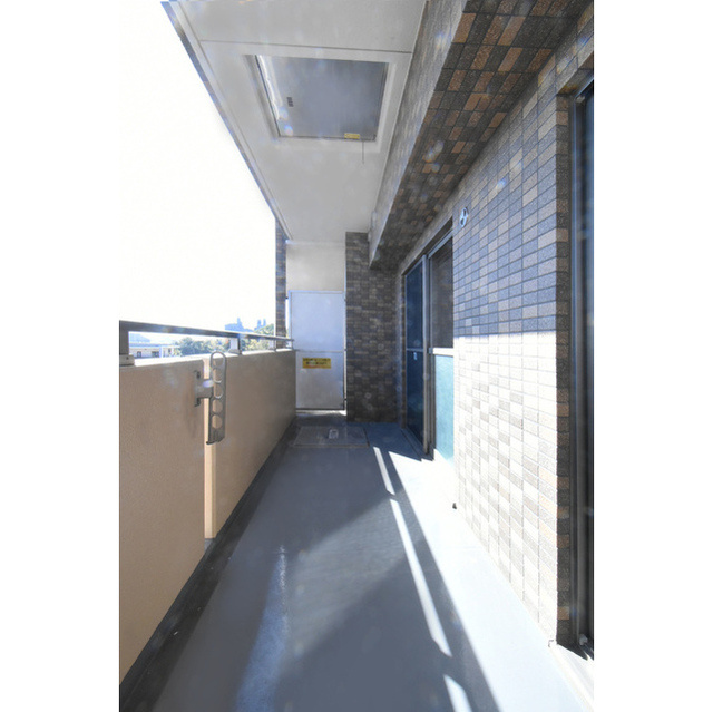 ボヌール千里中央弐番館のバルコニー