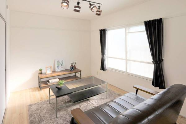 ビレッジハウス白鳥台1号棟の居間・リビング|モデルルームの写真です