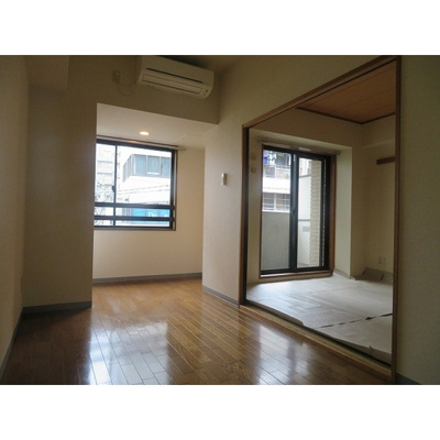 【居間・リビング】 | リリエンベルグ壱番館 | LD