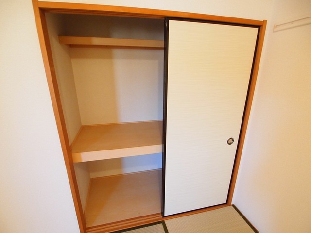 パセオ白鳳Ｂの収納