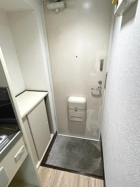 フレグランス向台の玄関