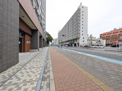 【その他】 | ペルル堺ウイングタワー | 南海本線が徒歩圏内！通勤・通学も視野に入れると各方面アクセスがいい住居は日々の生活を助けてくれますね。
