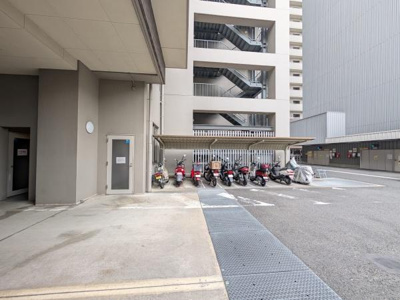 【その他共用部分】 | ペルル堺ウイングタワー | 清潔に維持されている共用部。住む方のマナーの良さが感じられます！