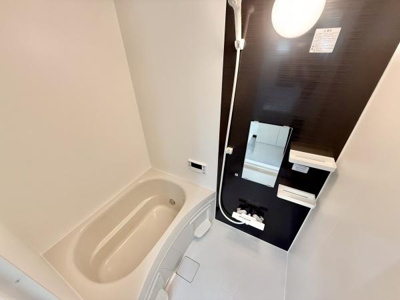 【浴室】 | とがグリーンハイツ | 日頃の疲れを癒すにはもってこいの落ち着いた雰囲気のバスルームになります♪