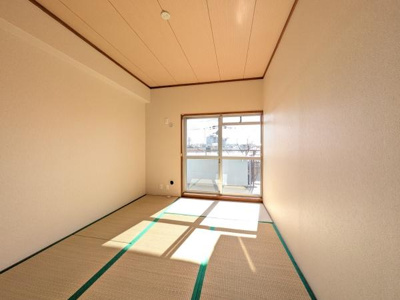 【和室】 | 朝日プラザ松原Ａ棟 | 明るい陽射しが射し込む心地良い空間です♪