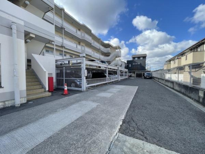 【駐車場】 | キャスビック田井城 | お車の出し入れも楽々ですね♪現地駐車場部分になります！駐車場空有です！
