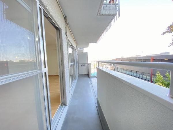 【バルコニー】 | メゾンドール朝霧