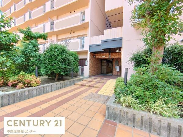 【エントランス】 | ノバカネイチ阿波座２番館 | エントランス横に緩やかなスロープあります！