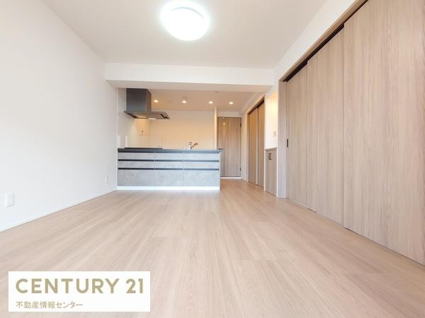 【居間・リビング】 | ノバカネイチ阿波座２番館 | 日当たりの良いリビングです！