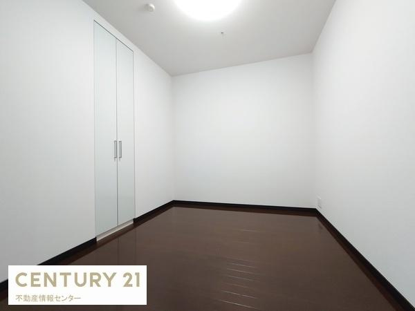 【洋室】 | クロスタワー大阪ベイ | 室内改装済