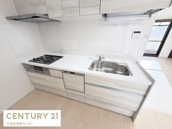 【キッチン】 | ユニアルス九条プレジオ | 便利な専用ポーチ付き！
収納も豊富です！