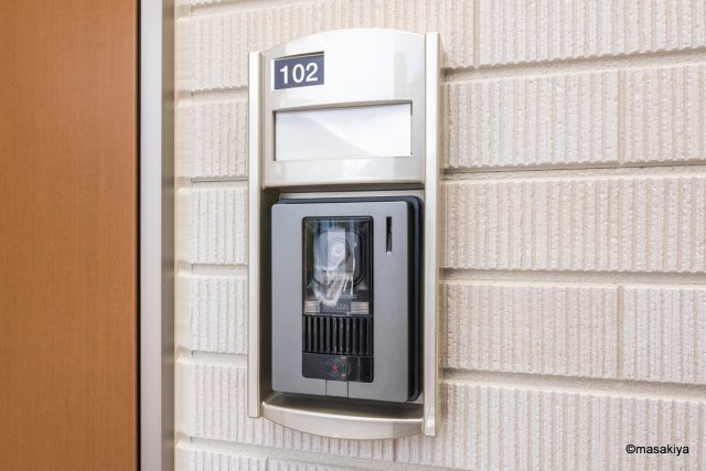 グランドハウス妻科のエントランス