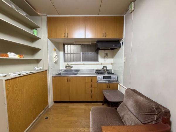 【キッチン】 | 御厨ビル　中古マンション | ■和室の醸し出す空間は、不思議と心が落ち着きます♪リビングと和室が繋がっていますので広々お使い頂けますよ♪