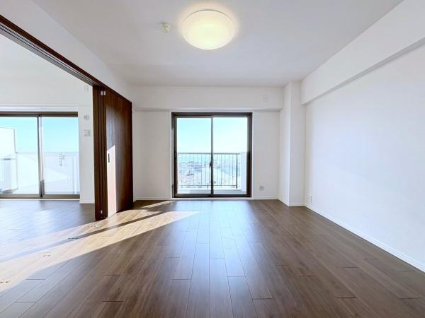 コスモ湘南野比海岸B棟の居間・リビング