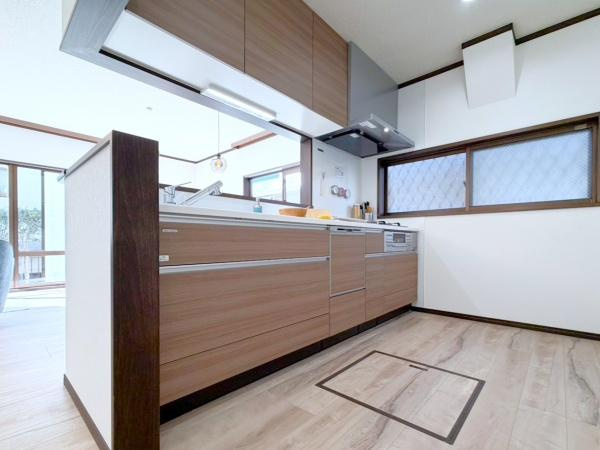 横浜市港南区下永谷２丁目の中古一戸建のキッチン