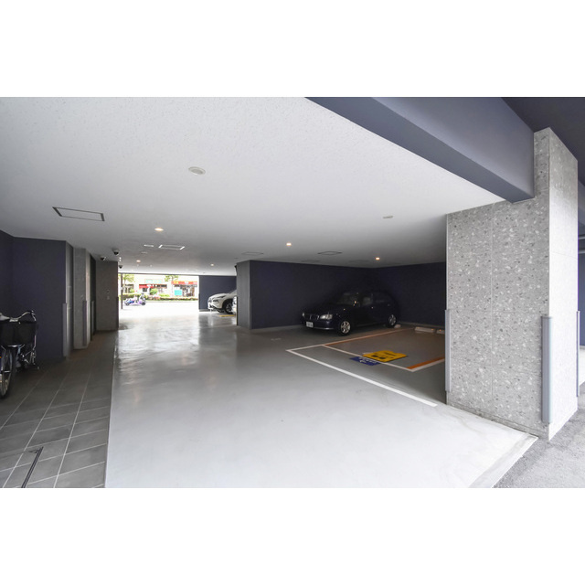 テラス押上の駐車場