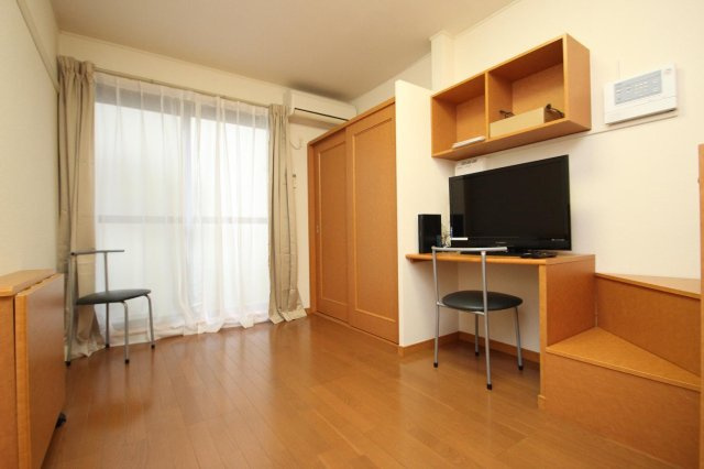 レオパレスリアンの居間・リビング