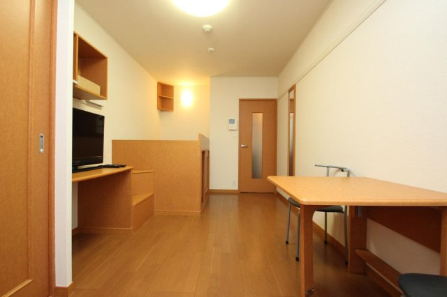 レオパレスリアンの居間・リビング