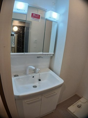 ｇｌｉｓｔｅｎ　ｃｏｕｒｔの洗面所