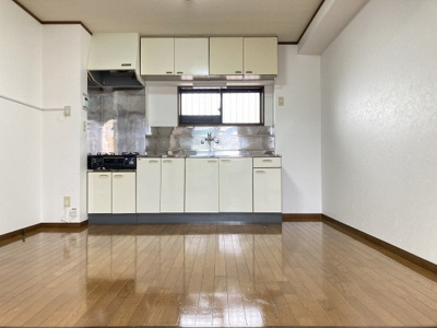 【居間・リビング】 | エランドール | 別室写真