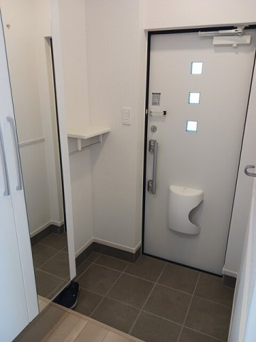 フェニックス　Ⅰの玄関