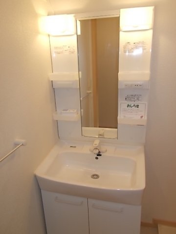 レジデンス　スクエアＢの洗面所