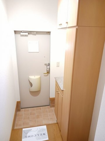 グランガーデンⅢの玄関