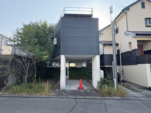 鹿児島県鹿児島市伊敷台3丁目6-4