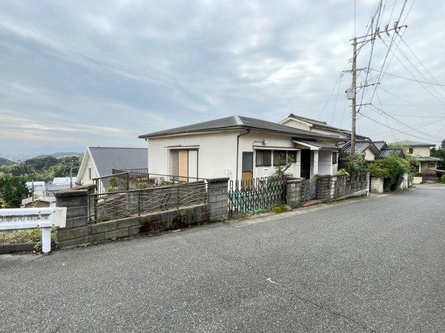 鹿児島県鹿児島市東坂元2丁目1-5の前面道路含む現地写真