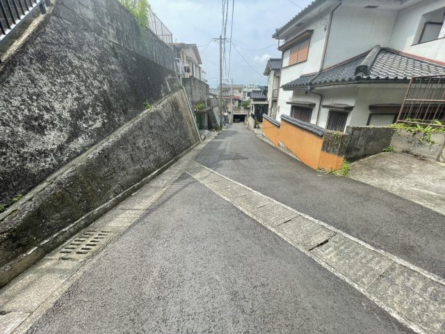 鹿児島県鹿児島市田上台２丁目43-7付近の前面道路含む現地写真
