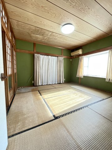 鹿児島県鹿児島市明和5丁目38-6の和室|柔らかい畳が心地よい和室