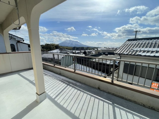 鹿児島県鹿児島市吉野町9088番2のバルコニー|暖かな日差しのふりそそぐバルコニー