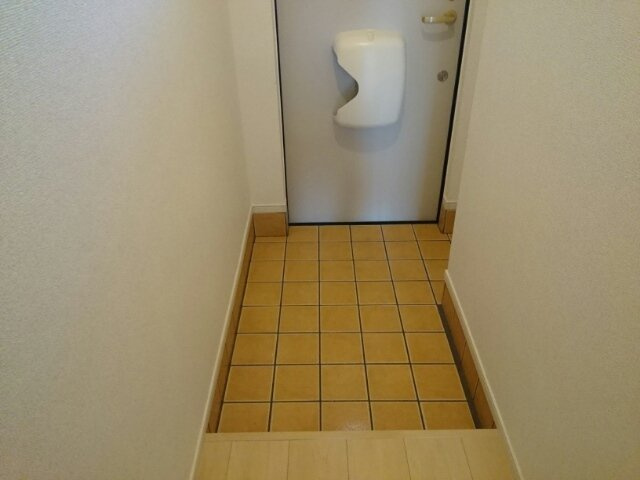 ラ・ルーチェの玄関