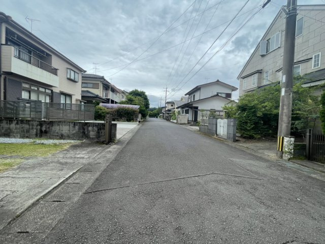 鹿児島県鹿児島市花野光ヶ丘１丁目8-6の前面道路含む現地写真|前面道路含む現地写真です