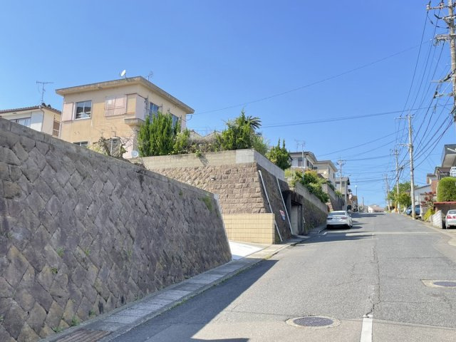 鹿児島県鹿児島市南新町18-6の前面道路含む現地写真