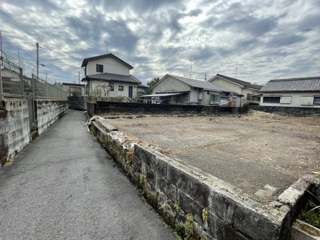 鹿児島県鹿児島市下伊敷３丁目13-23,13-26の間の前面道路含む現地写真