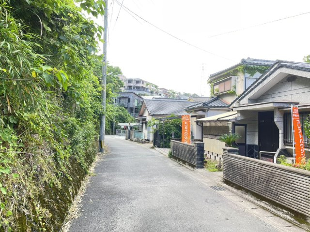 鹿児島県鹿児島市武３丁目33-22の前面道路含む現地写真|前面道路含む現地写真です